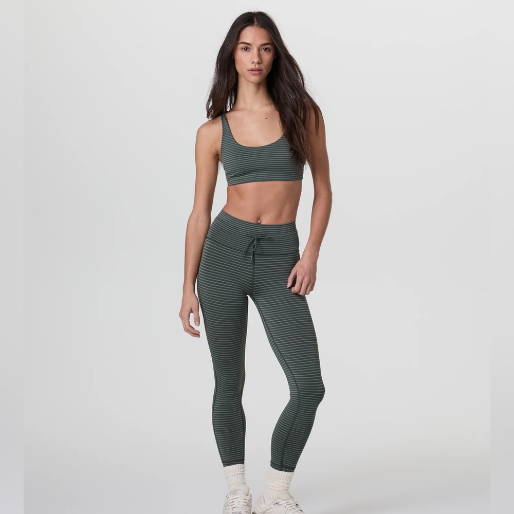 Vuori Stripe Daily Legging